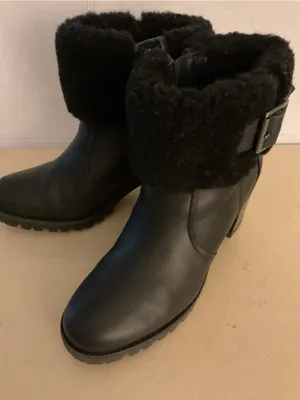 UGG women Black leather shearling platform waterproof heel boots US 7.5 thumbnail 10