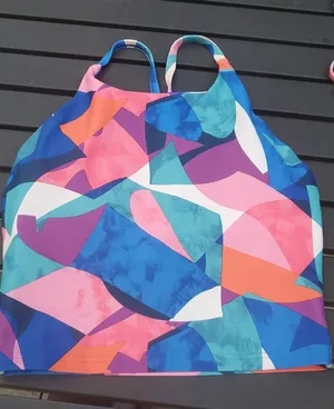 Old Navy Powerdoft Light Support Built Colorful Abstract Print Cropped Tank Top thumbnail 1