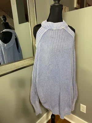 Free People Half Moon Bay cold-shoulder sweater size medium. thumbnail 3