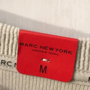 Marc New York Andrew Marc Crewneck Beige Sweater M Academia Cabincore Preppy NEW thumbnail 8