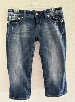 Miss Me Capri Jessica Women 30 Dark Wash Denim Low Rise Crop Western Embellished thumbnail 1