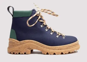 Thesus Alice + Whittles Weekend Boots‎ Womens 5.5 Navy Waterproof EUC thumbnail 1