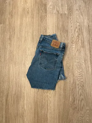 levi’s jean shorts  thumbnail 3
