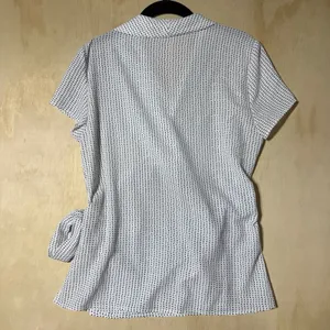 Adrianna Papell Women's Medium White Black Polka Dot Wrap Tie Waist Blouse thumbnail 5