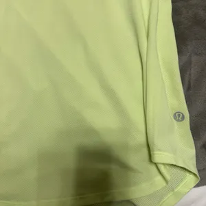 Lululemon highlighter green/yellow tshirt thumbnail 2