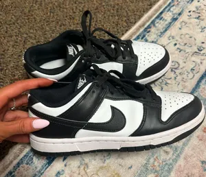 Nike 6.5 Women's  Dunks thumbnail 1