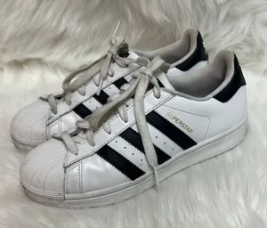 ADIDAS superstar tennis shoes Size 7.5 B-23‎ thumbnail 1