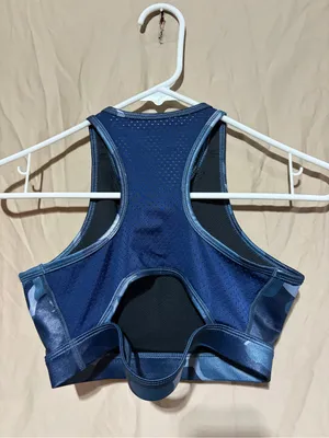 Nike sports bra thumbnail 3