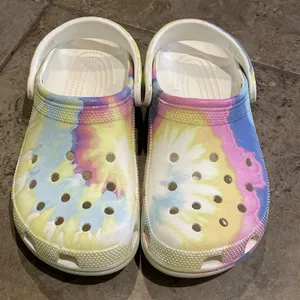 CROCS White Pastel Tie Dye Clog Sandal Shoes Unisex Mens 7 Womens 9 thumbnail 13