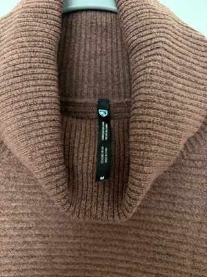 Turtleneck thumbnail 4