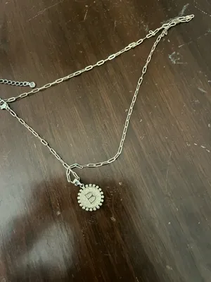 Amazon Set of two gold necklaces thumbnail 4