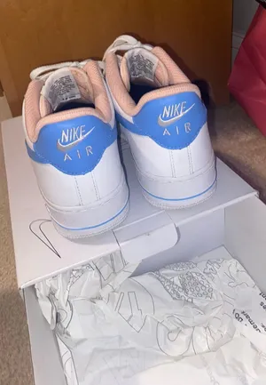 Nike Air Force 1 thumbnail 3