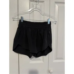 Lululemon Track That Short 4" Black Size 6 thumbnail 4