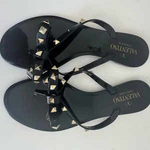 Valentino Garavani ROCKSTUD RUBBER SLIPPER 38 thumbnail 5