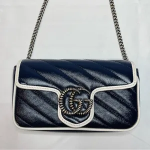 GUCCI Marmont GG logo super mini quilted leather crossbody bag thumbnail 5
