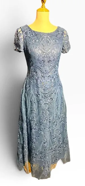 JJ's House Dark Navy Embellished Lace Formal Gown NWT Size 6 Beaded Sequins thumbnail 1