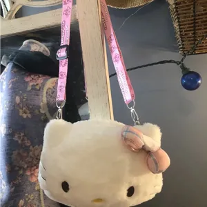 Hello Kitty Purse a Sanrio Original New Still in bag. thumbnail 3