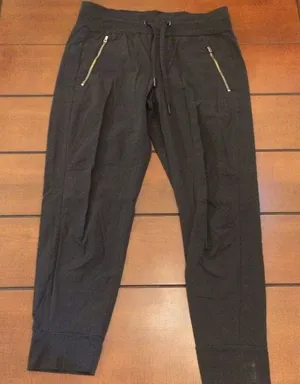 Athleta Trekkie north joggers black 4p thumbnail 1