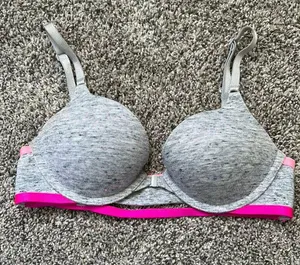 Victoria's Secret Bra thumbnail 1