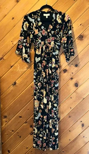 Jessica Simpson maternity black floral maxi bell sleeve dress thumbnail 4