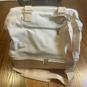 BEIS The Weekender Large Bag in Beige thumbnail 1