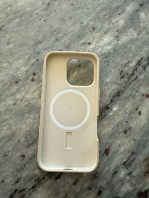 Otter box phone case iPhone 16 pro thumbnail 2
