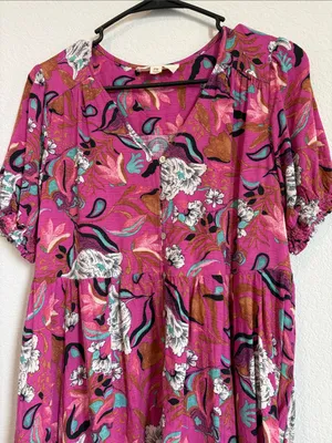 Asymmetrical Pink Floral Midi Dress with Short Sleeves and button front MP thumbnail 4
