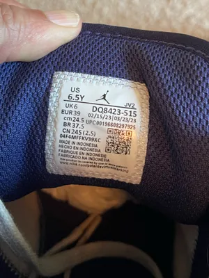 Nike Jordan 1 Mid Blueberry Youth Size 6.5 Women’s Size 8 thumbnail 5