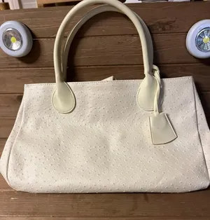 Estee Lauder Ostrich Leather Tote Bag,, Cream Color 17 wide x 10!height w/case thumbnail 4