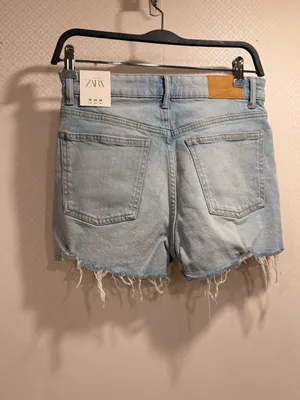 NWT Zara Light Blue Distressed Summer Everyday Denim Shorts Size 4 thumbnail 6