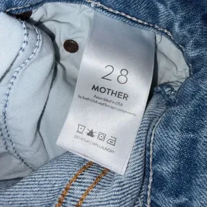 Mother Superior The Tomcat Distressed Straight Leg Ankle Jean in Confession Wash 28 thumbnail 10