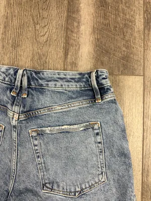 Good American Raw Hem Jean Shorts  thumbnail 8