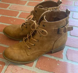 G by Guess Gabree tan lace up ankle booties thumbnail 4