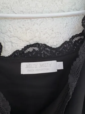 Muy Muy Black Lace Lined Tank Top thumbnail 2
