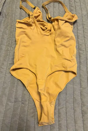 SKIMS SHAPEWEAR Bodysuit Thong thumbnail 2