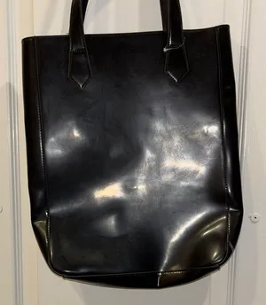 Givenchy Perfume Vinyl/Patent Leather Tote Bag Sleek Chic Fun Sturdy Material thumbnail 1