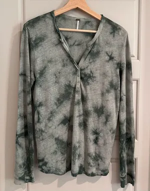 Young Fabulous Broke Green Linen Tie Dye Top‎ Size Small thumbnail 1