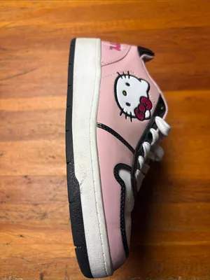 Hello Kitty Pink, White and Black Women's Low-Top Sneakers thumbnail 3