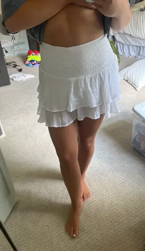 BOUTIQUE RUFFLE SKIRT S/M White thumbnail 2