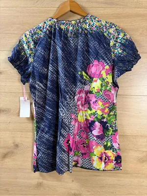 Koi by Kathy Peterson Floral Colorful Cotton Scrub Top Medium thumbnail 7