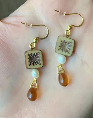Handmade quality Czech glass beads & natural freshwater pearl chic fairy boho vintage retro style dangle earrings🌿✨ thumbnail 5