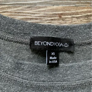 Beyond Yoga Gray Long Sleeve Top XS thumbnail 2