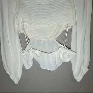 Reformation Laraine Ivory Off The Shoulder Cropped Blouse Women’s Size Medium 8 thumbnail 9