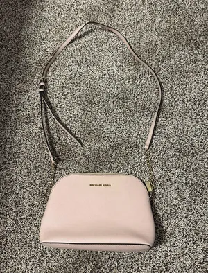 Michael Kors Purse Crossbody thumbnail 1