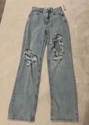 PacSun 90s Boyfriend Jeans thumbnail 1