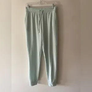 Victoria’s Secret Light Blue Glow‎ Waffle Henley Jogger Lounge Pants thumbnail 2