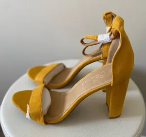Mustard Yellow Block Heel Ankle Tie Sandals Size 9 NWT thumbnail 1