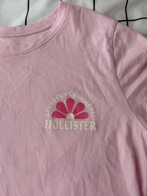 Pink Hollister Cropped Woman’s Baby Tee, Size Small, California. thumbnail 2
