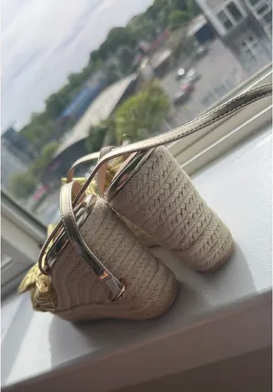 Platform Heels Gold Size 8.5 thumbnail 6
