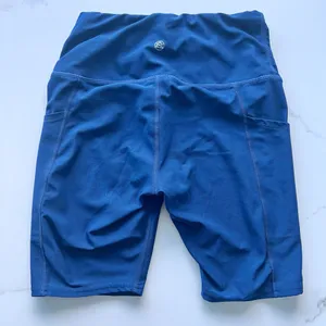 Tesla shorts size Small blue bike workout thumbnail 4